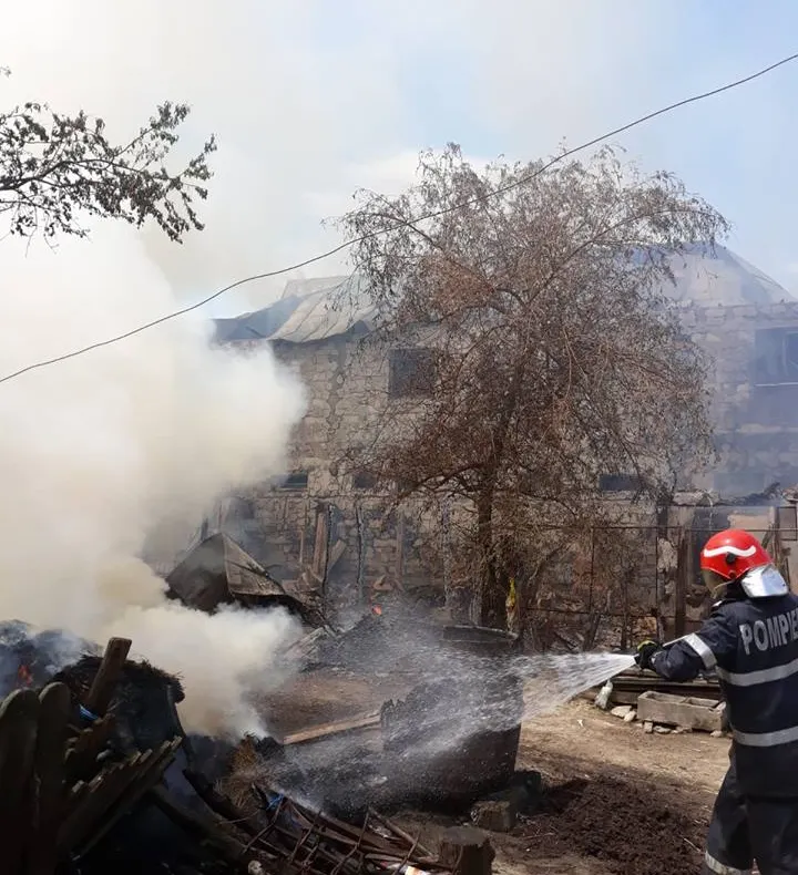 ULTIMA ORĂ  Incendiu în comuna Corbița