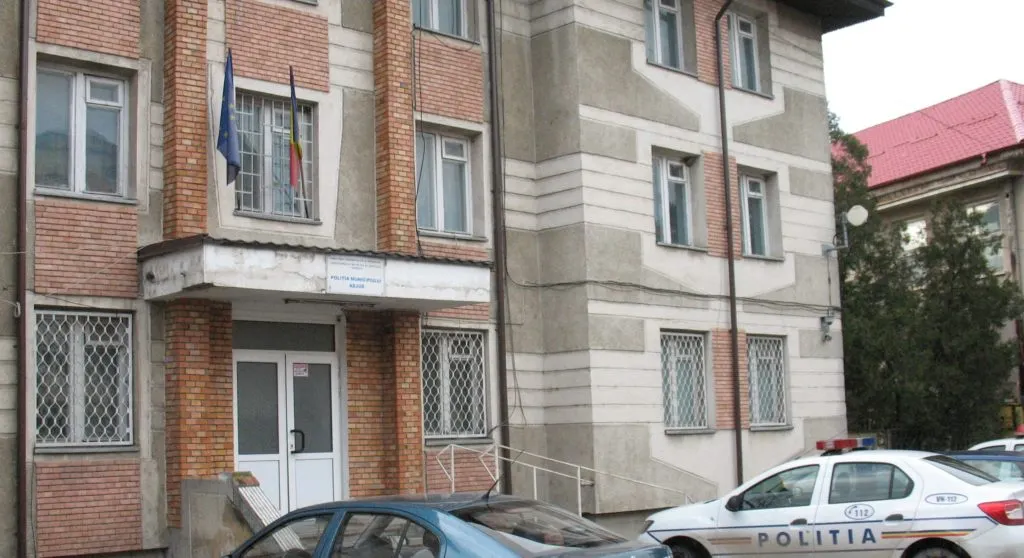 ULTIMA ORĂ   Poliția a stabilit identitatea băiețelului abandonat în Adjud
