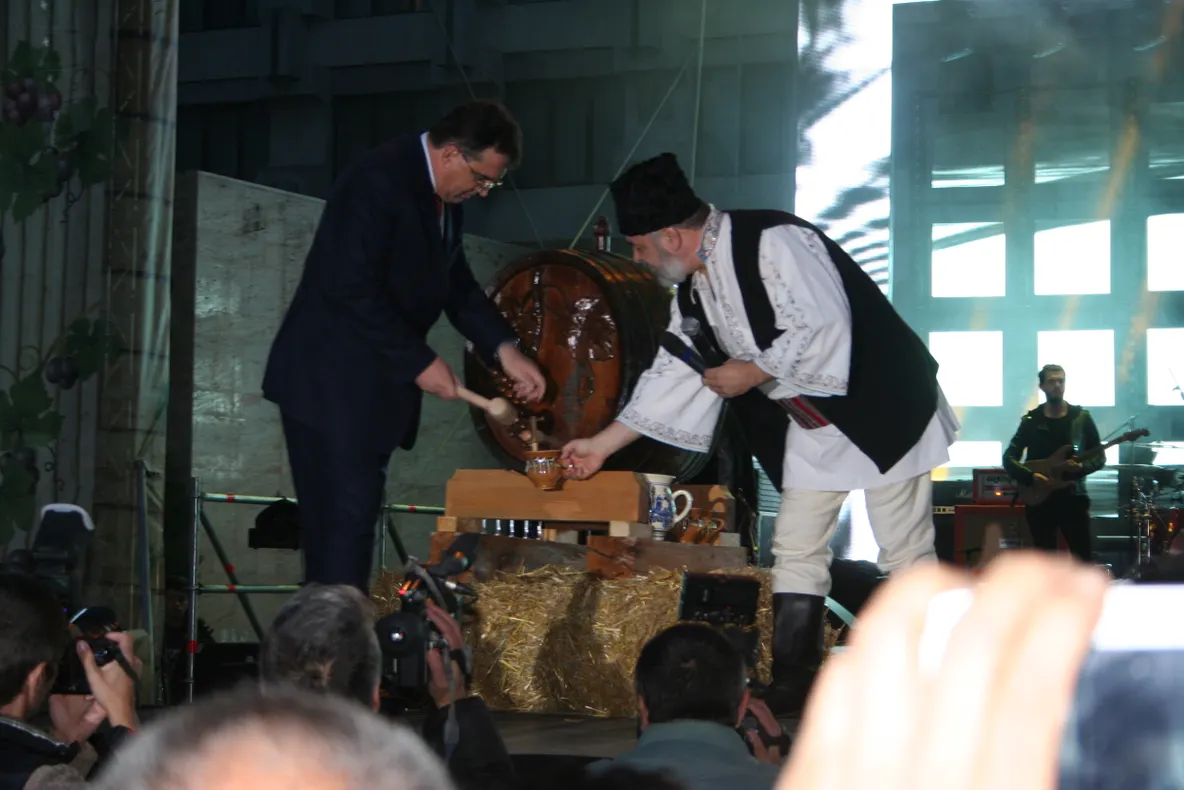 Peste 300.000 de euro de la Consiliul Județean Vrancea pentru Bachus 2019. Printre invitați - Nicu Paleru, Ion Paladi și Ionuț Dolănescu