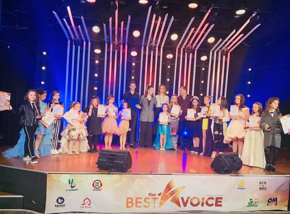 FOTO   Micii artiști vrânceni, premiați la Chișinău, la un concurs internațional de interpretare