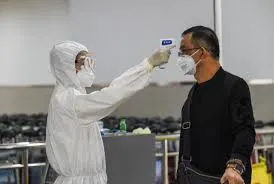 CORONAVIRUS: Doi vrânceni amendați cu câte 10 mii de lei, de DSP, pentru că nu au respectat izolarea
