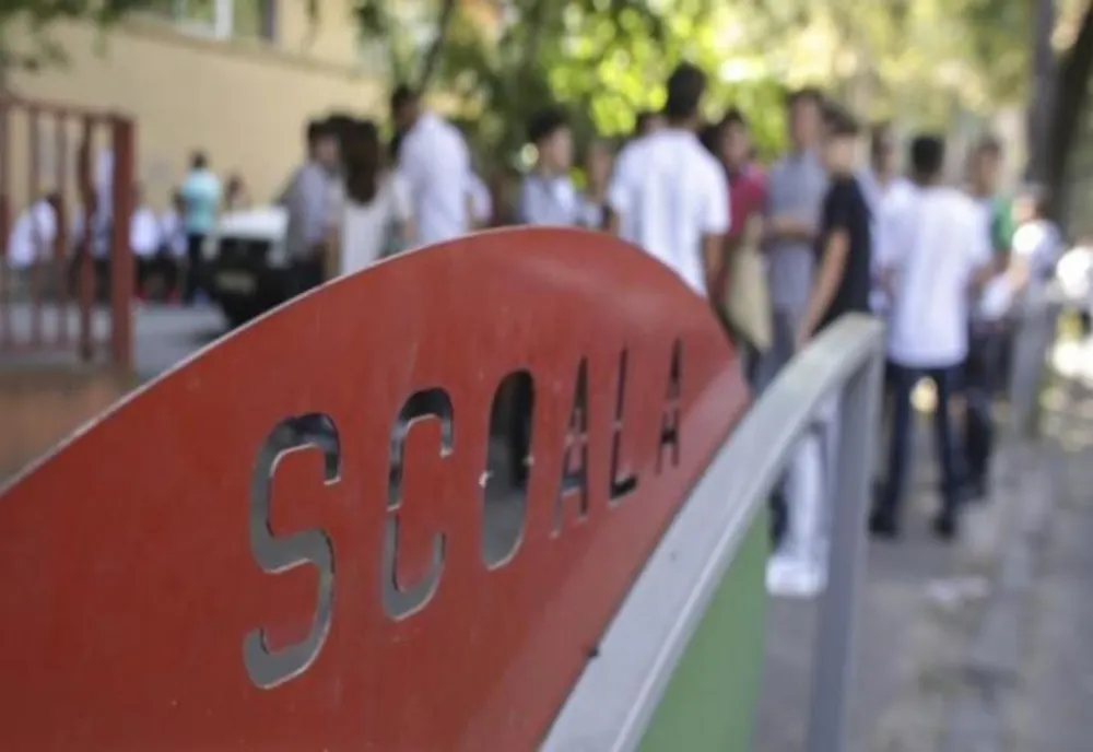 S-au stabilit scenariile după care vor funcționa școlile și grădinițele din Vrancea. LISTA COMPLETĂ