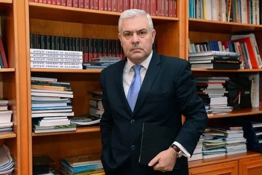 CERCETAT PENAL - angajații Muzeului Vrancei i-ar fi redactat doctoratul deputatului PSD Angel Tîlvăr