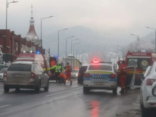 ULTIMA ORĂ O șoferiță de 19 ani s-a răsturnat cu mașina la Biliești