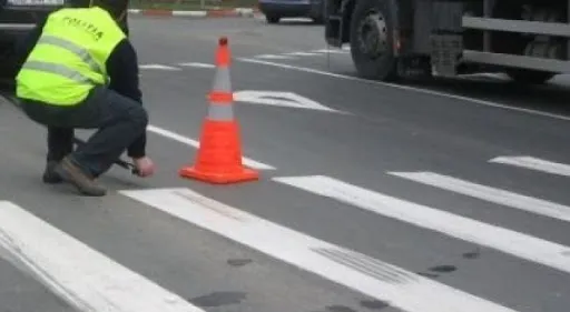 ULTIMA ORA Un angajat de la Permise a intrat cu mașina în doi pietoni