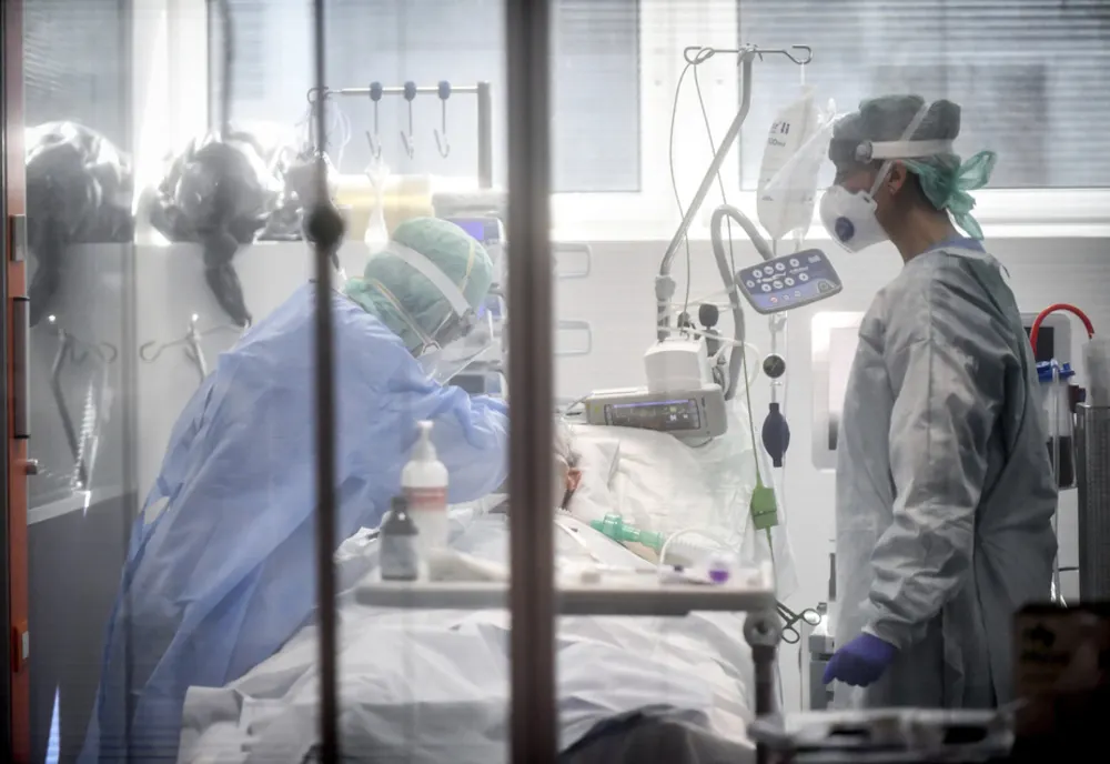 ULTIMA ORĂ Zece vrânceni au pierdut lupta cu virusul COVID în ultimele 24 de ore
