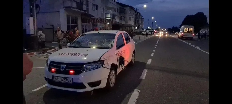 Mașină a ISU Vrancea, implicată într-un accident mortal în județul Bacău￼