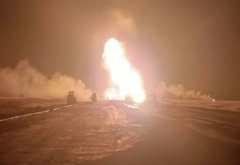 Explozie urmată de incendiu, la magistrala de gaz de la Călimănești, jud. Vrancea: 4 morți, 5 răniți