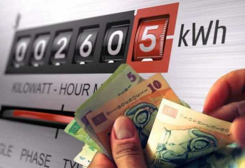 ROMÂNII AU AJUNS SĂ PLĂTEASCĂ CEA MAI SCUMPĂ ENERGIE ELECTRICĂ DIN UE