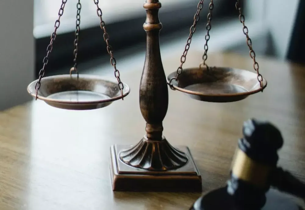 Motivarea ÎCCJ: „Noua lege a pensiilor magistraților elimină practic pensia de serviciu”