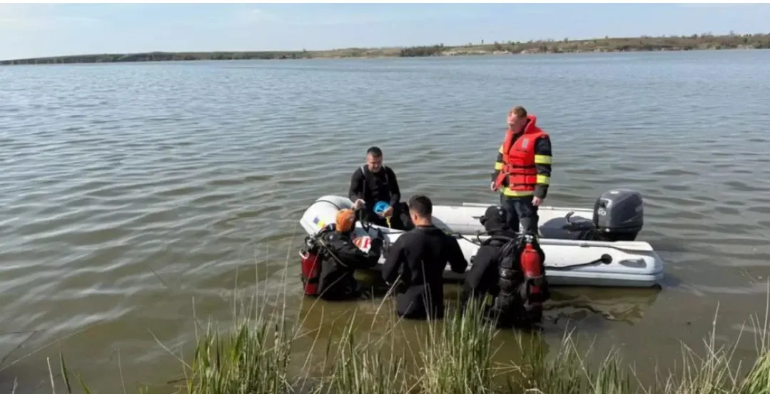 Alertă în județul Dolj: adolescent de 15 ani, dispărut în Dunăre. Este căutat de scafandri, polițiști, dar și de un elicopter SMURD