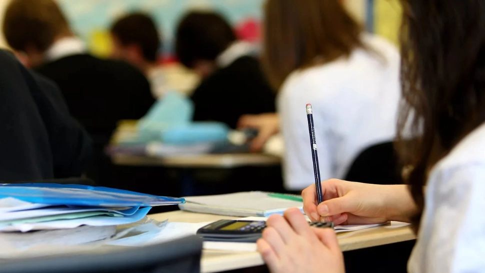 Elevii din partea minorităților susțin proba de Limba și literatura maternă, în cadrul Simulării Evaluării Naționale