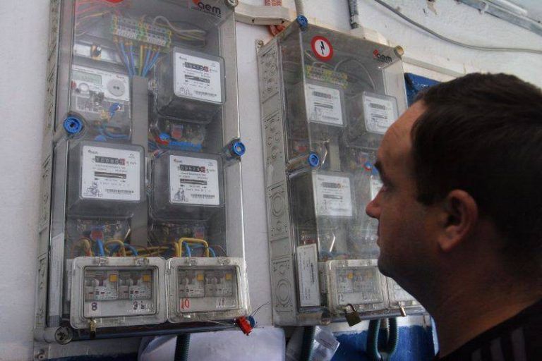 Luni și miercuri se oprește furnizarea energiei electrice într-un cartier din Panciu
