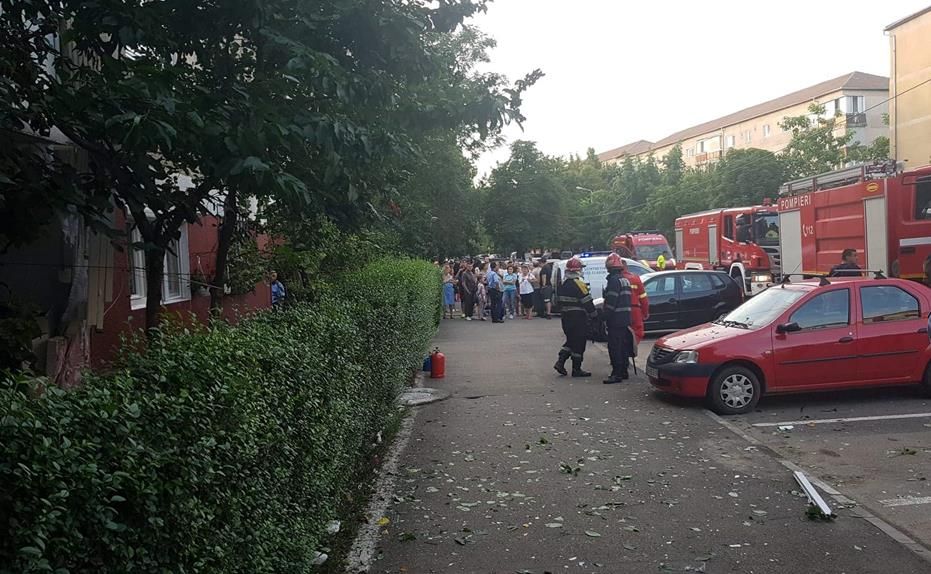 ULTIMA ORĂ  Victimele de la Ploscuțeni, scoase din fosă. Un bărbat în stop cardio-respirator