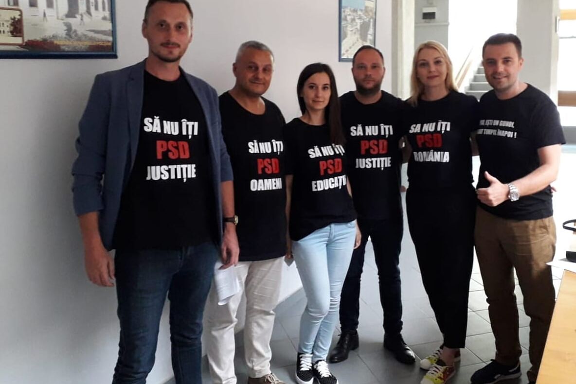 Consilierii locali și județeni ai PNL, mesaje anti-PSD în plen