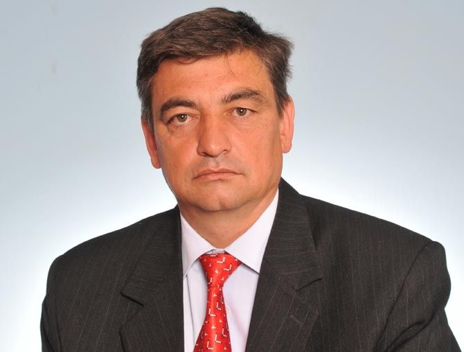 Primarul comunei Milcovul, pesedistul Neață, prostește cetățenii cu drumurile asfaltate de CNAIR