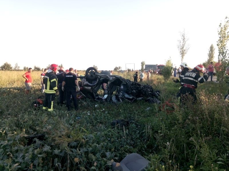 Șoferul vinovat de producerea accidentului de aseară, reținut de polițiști. S-au găsit urme de substanțe interzise în probele biologice