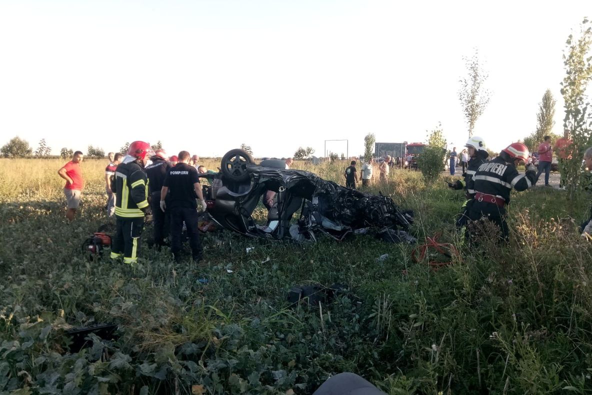 VIDEO CU PUTERNIC IMPACT EMOȚIONAL - Accident cu multiple victime între Focșani și Garoafa. 4 autoturisme implicate