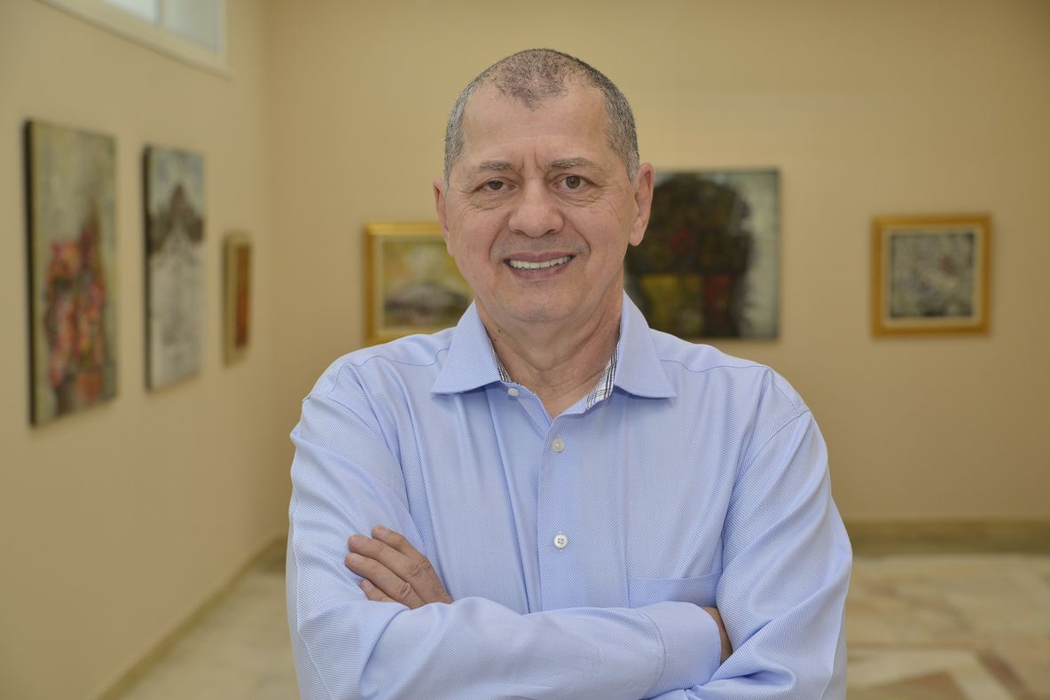 VIDEO Matusalemicul prezentator al Bachus, Octavian Ursulescu, "euforic" din prima zi a Festivalului Viei și Vinului