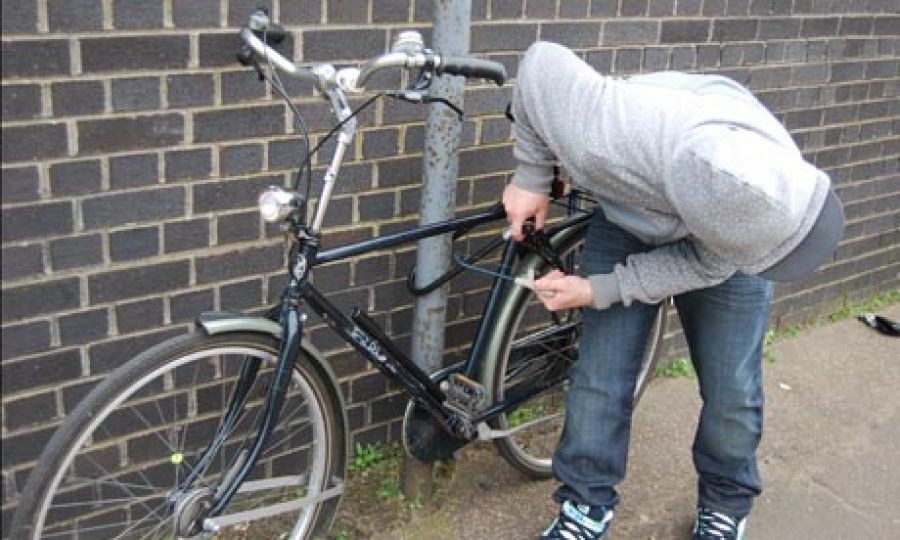 Bărbat prins cu biciclete furate