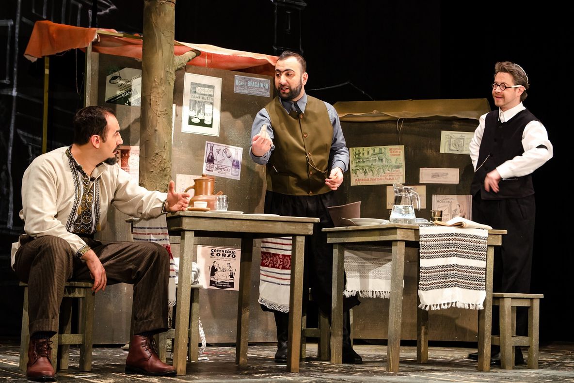 Pachete promoționale la Galele Teatrale Focșănene