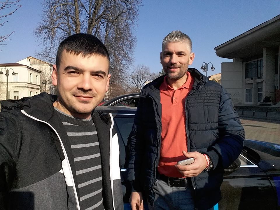 Românul cu numărul de înmatriculare care l-a făcut celebru a strâns semnături la Focșani pentru a candida la Parlamentul European