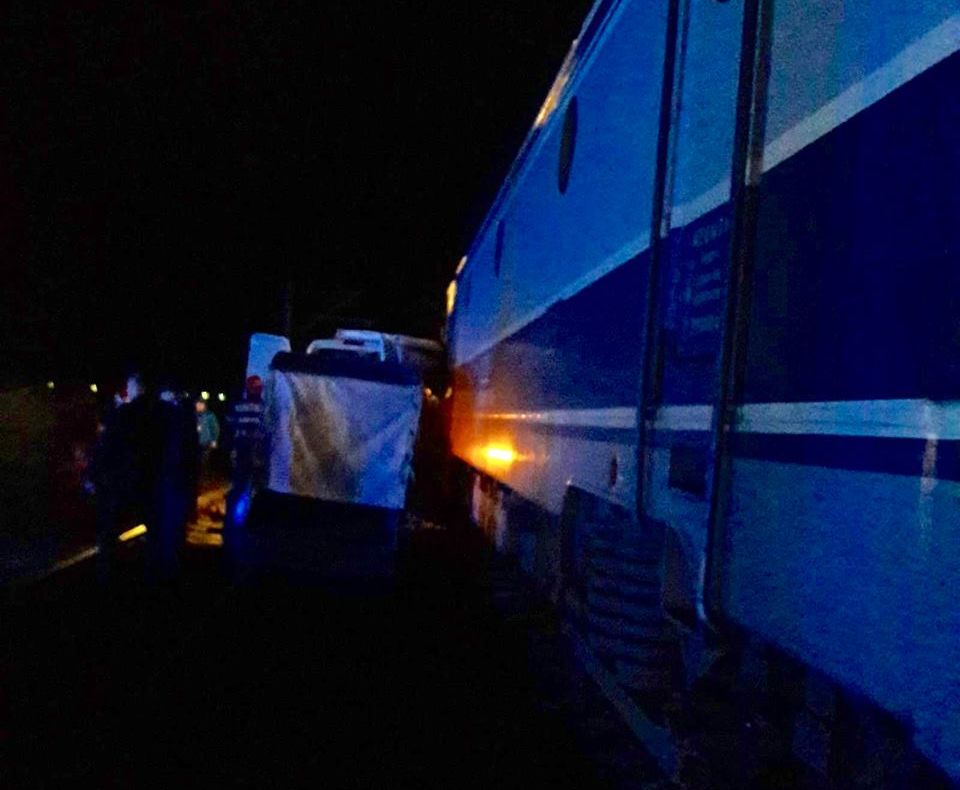 Șoferul microbuzului lovit de tren, pe 15 aprilie, a murit la spital