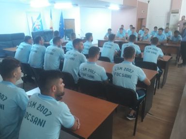 Fotbaliștii de la CSM Focșani 2007 au plecat în cantonament