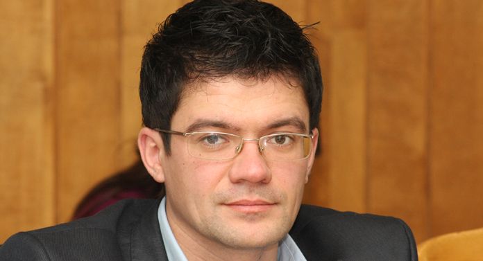 Un alt vrâncean în cabinetul premierului Orban