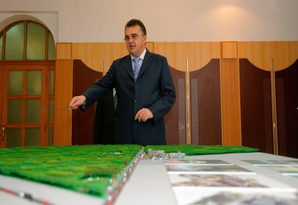 VIDEO Declarație halucinantă a lui Oprișan: din cauza #Colectiv nu are Moldova autostradă