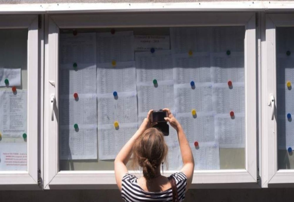 Doar 5 candidați au trecut proba scrisă a concursului pentru ocuparea posturilor de director și director adjunct din unitățile școlare vrâncene