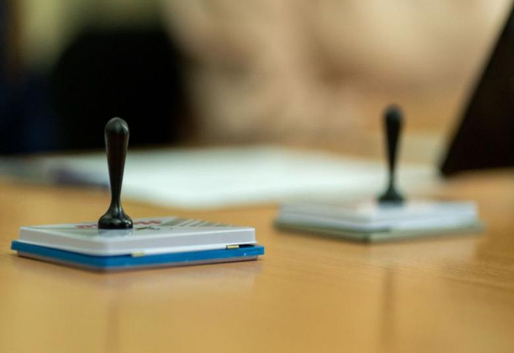 Prezența la vot LIVE ORA 13 - Prezență scăzută la urne, la nivel național