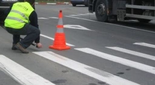 ULTIMA ORA Un angajat de la Permise a intrat cu mașina în doi pietoni