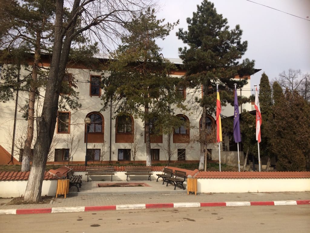 ULTIMA ORĂ Noi percheziții la Primăria Panciu. Dosarul ar viza o favorizare la angajare