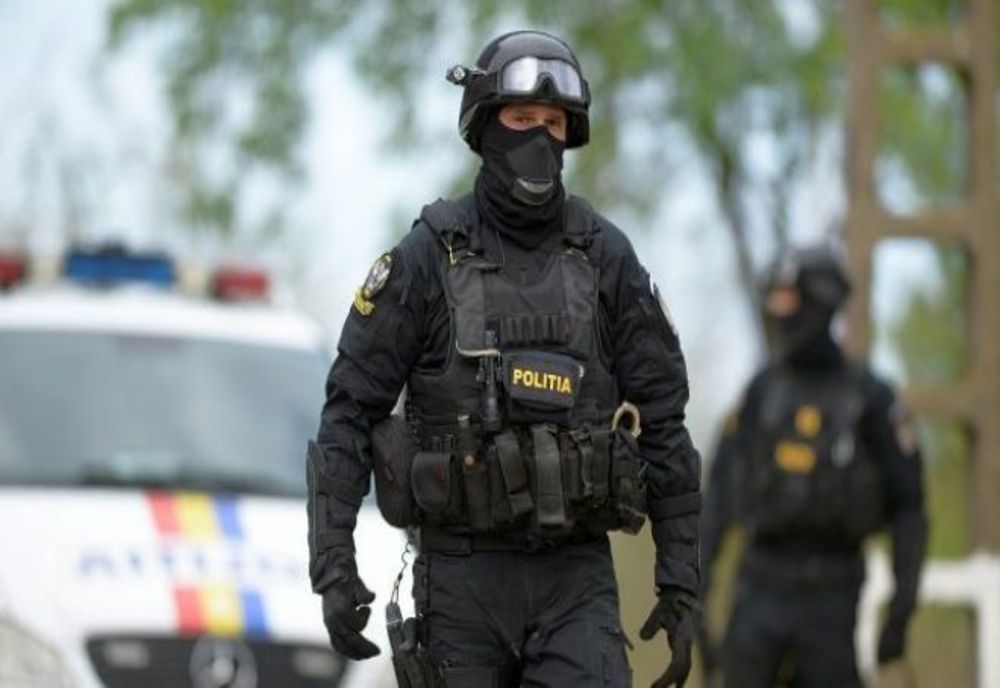 Poliţiştii din Vrancea, percheziţii în Dolj