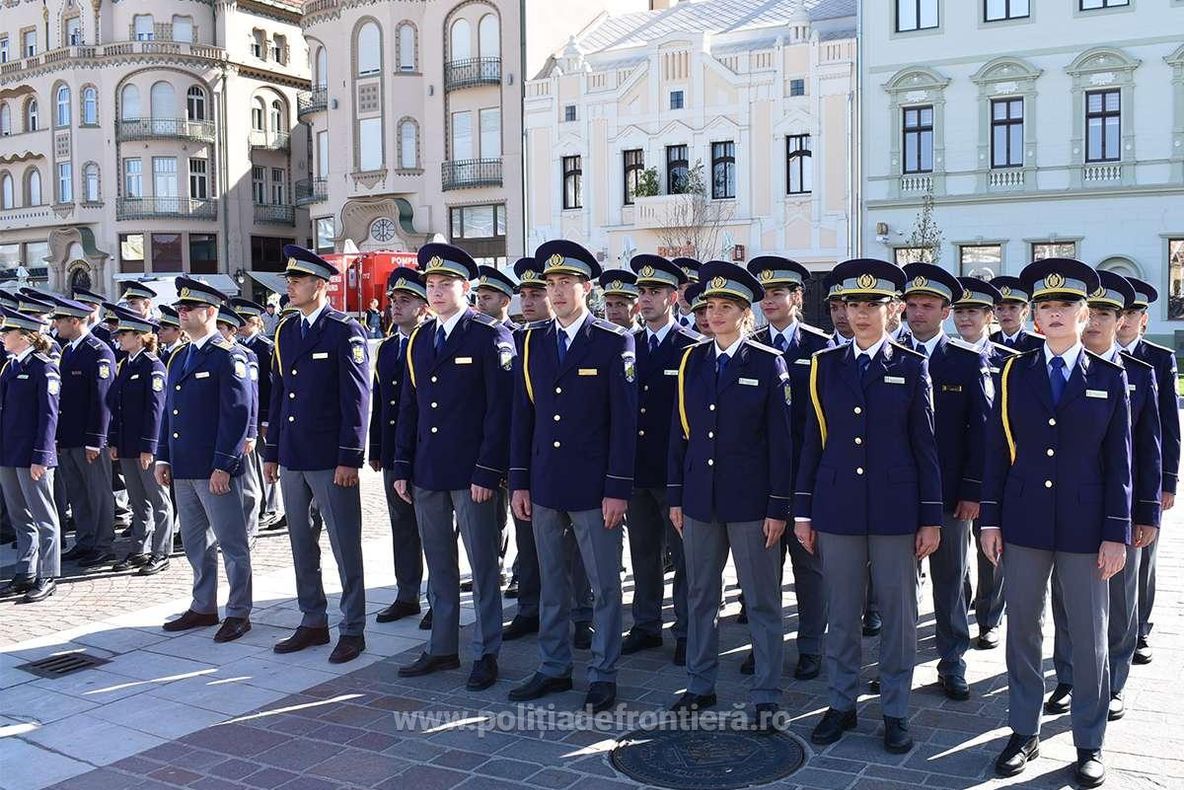 755 de posturi disponibile pentru admiterea la Academia de Poliție