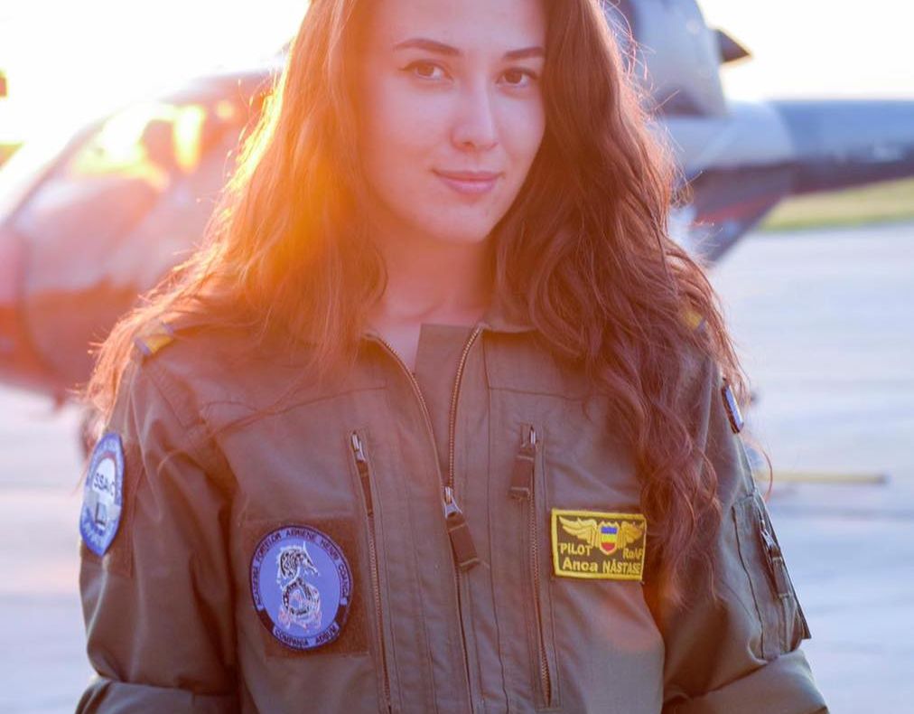 O tânără focșăneancă, prima studentă pe locurile de piloți ale Academiei Forțelor Aeriene