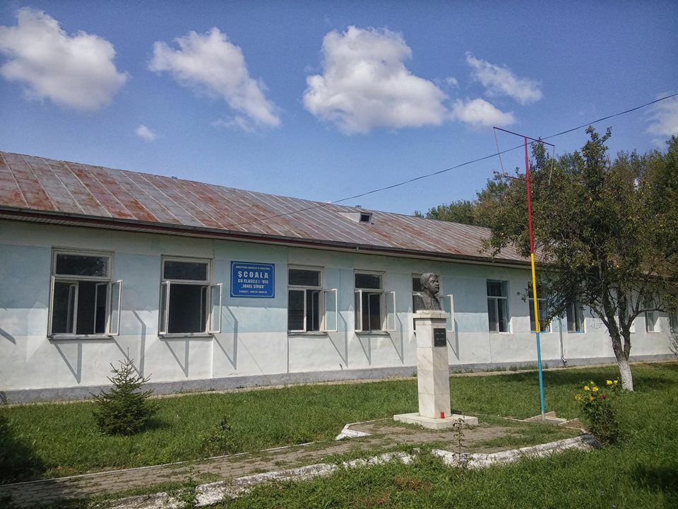 Primarul liberal din Ciorăști: Ministerul Dezvoltării blochează nejustificat modernizarea școlii din comună