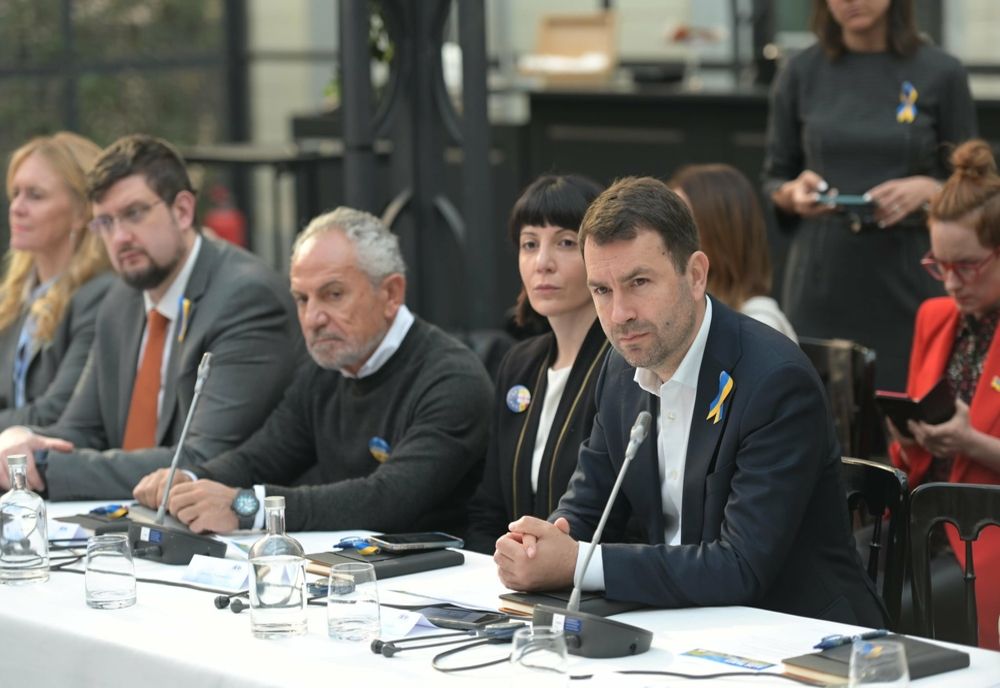 Parlamentarii USR vor depune moţiune de cenzură pe marginea pachetului de măsuri fiscale, anunță Cătălin Drulă