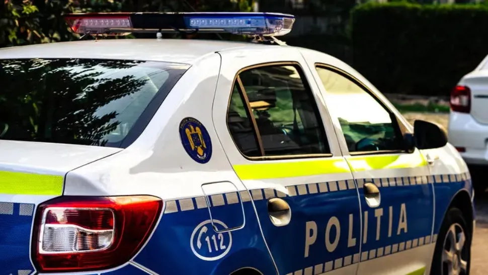 Șofer din Focșani cu alcoolemie uriașă, rănit după ce s-a răsturnat pe DN 2D