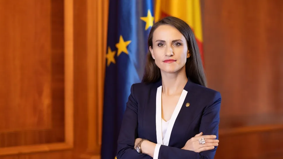 Senatul dezbate luni moțiune împotriva ministrului Oana Țoiu