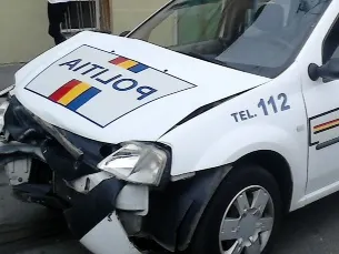 masina-politie-accident