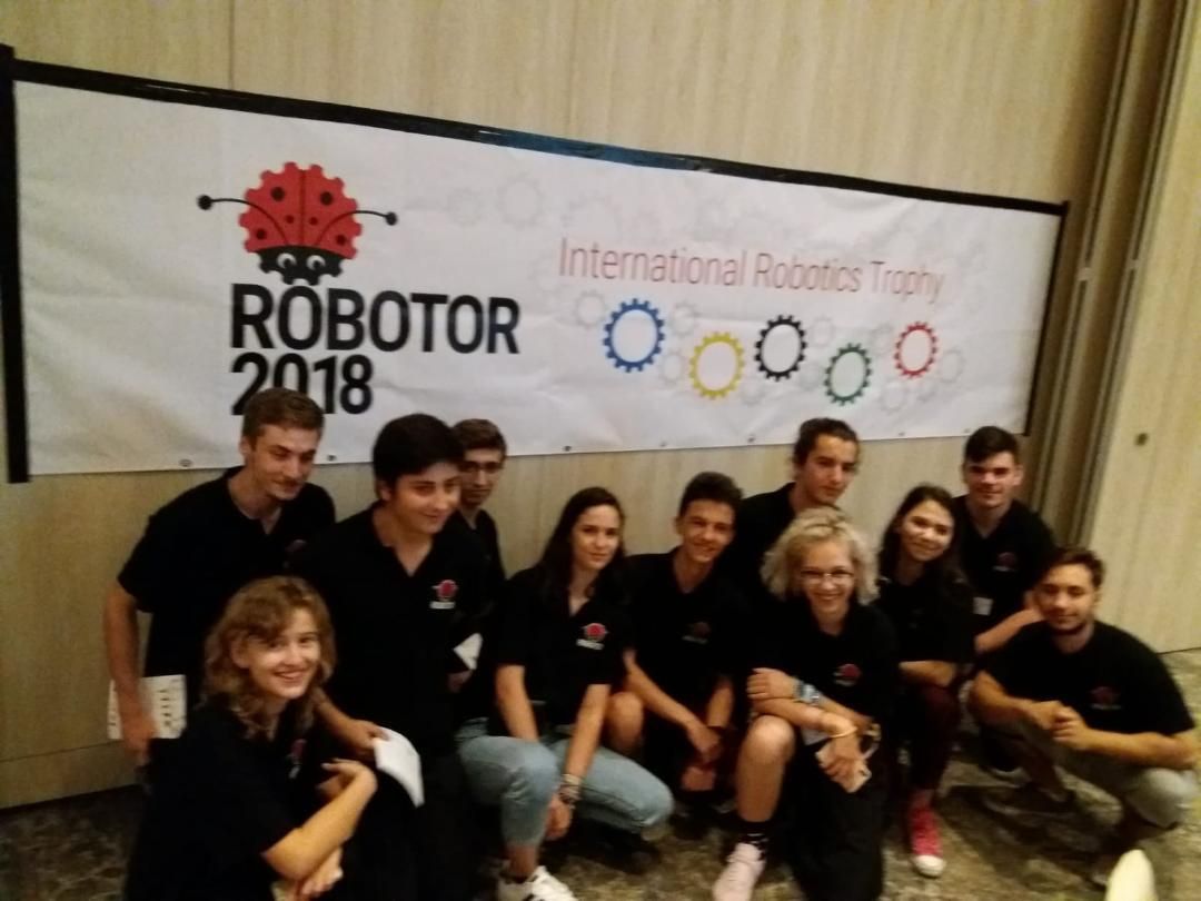 elevi robotica 5