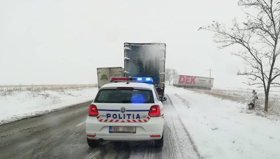 tir derapat zapada