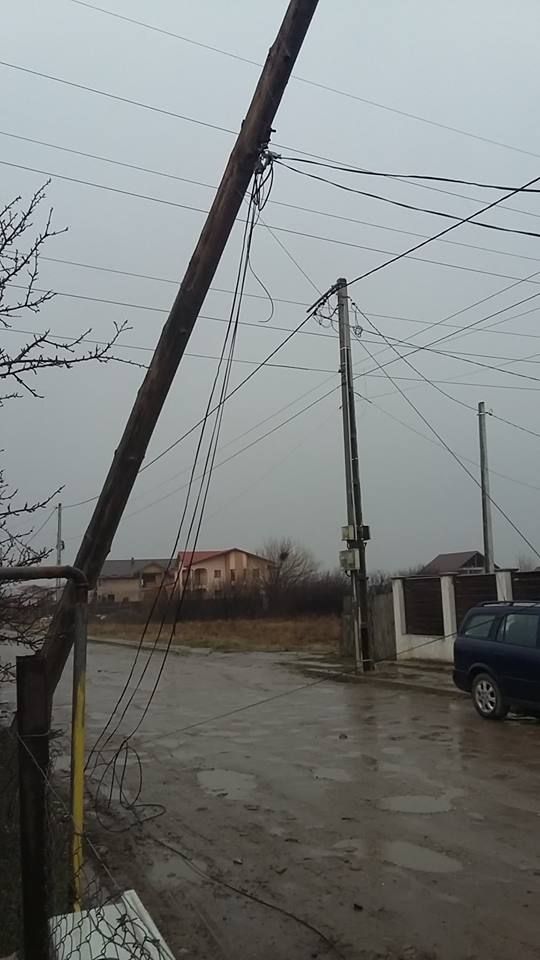 stalp lemn