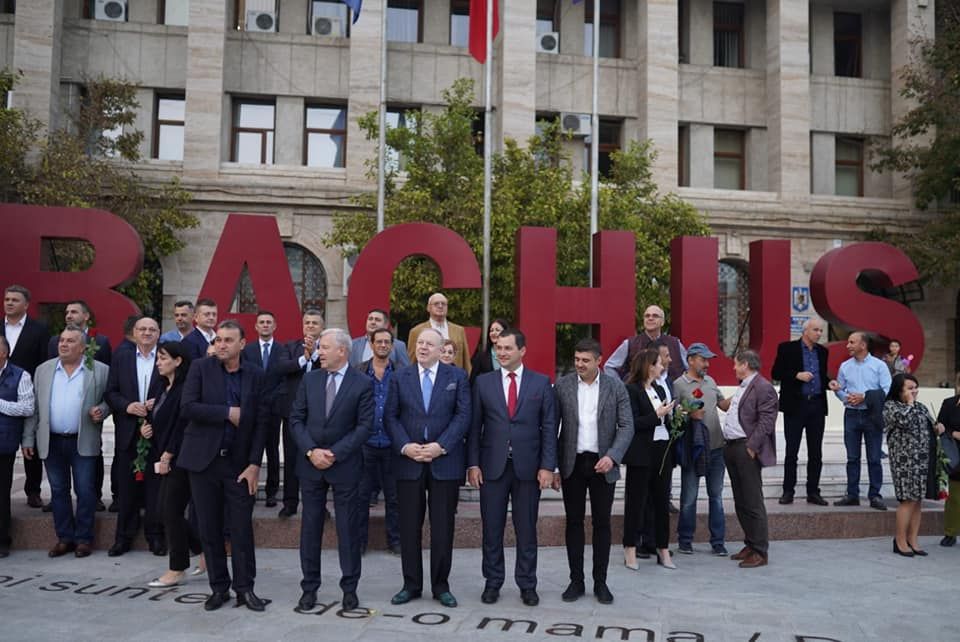 bachus politicieni