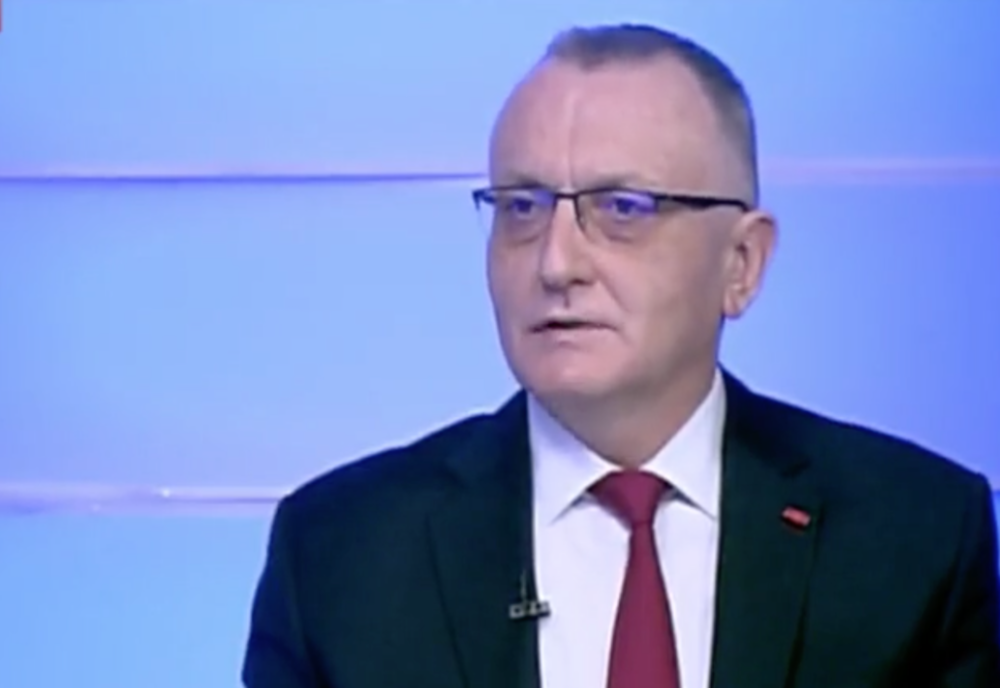 Sorin Cîmpeanu: „Am transmis către toate şcolile solicitarea de a se păstra regula programului decalat”