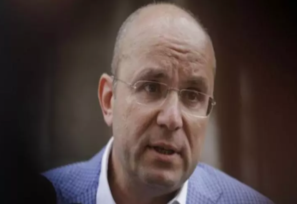 Analiză EXPLOZIVĂ. Cum vede Cozmin Gușă războiul pentru PNL între Rareș Bogdan și grupul vechilor securiști