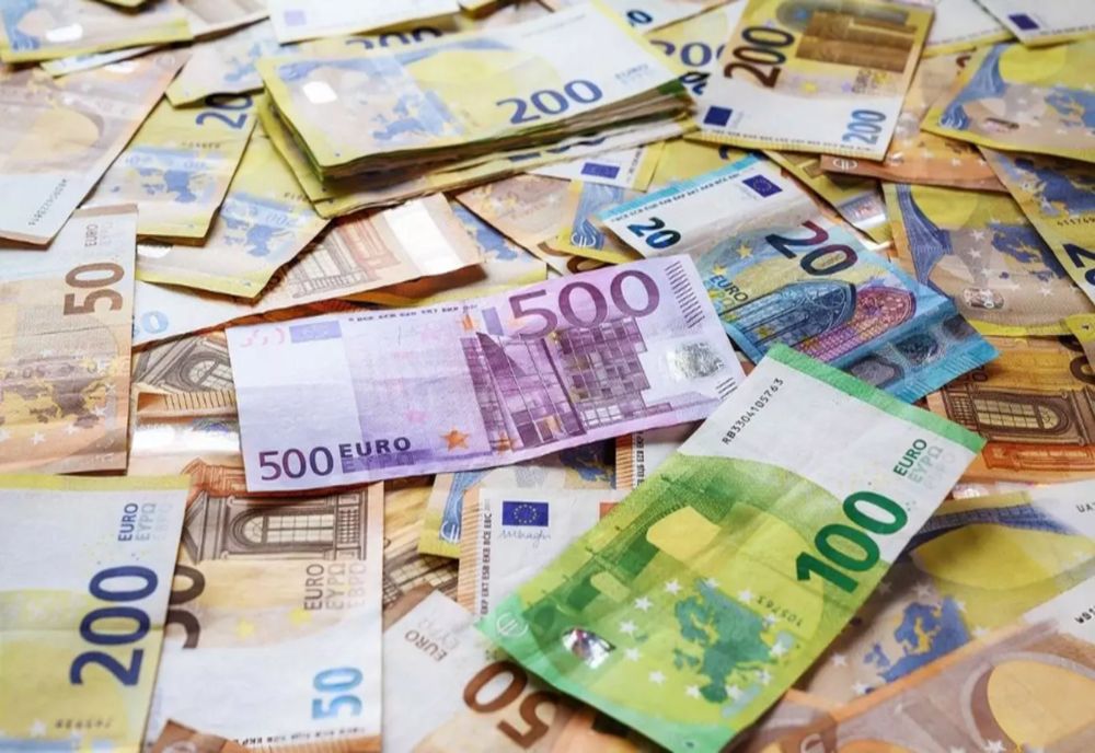 ROMÂNIA VA AVEA CAPACITATEA TEHNOLOGICĂ DE A PRODUCE BANCNOTE EURO PÂNĂ LA SFÂRȘITUL ANULUI 