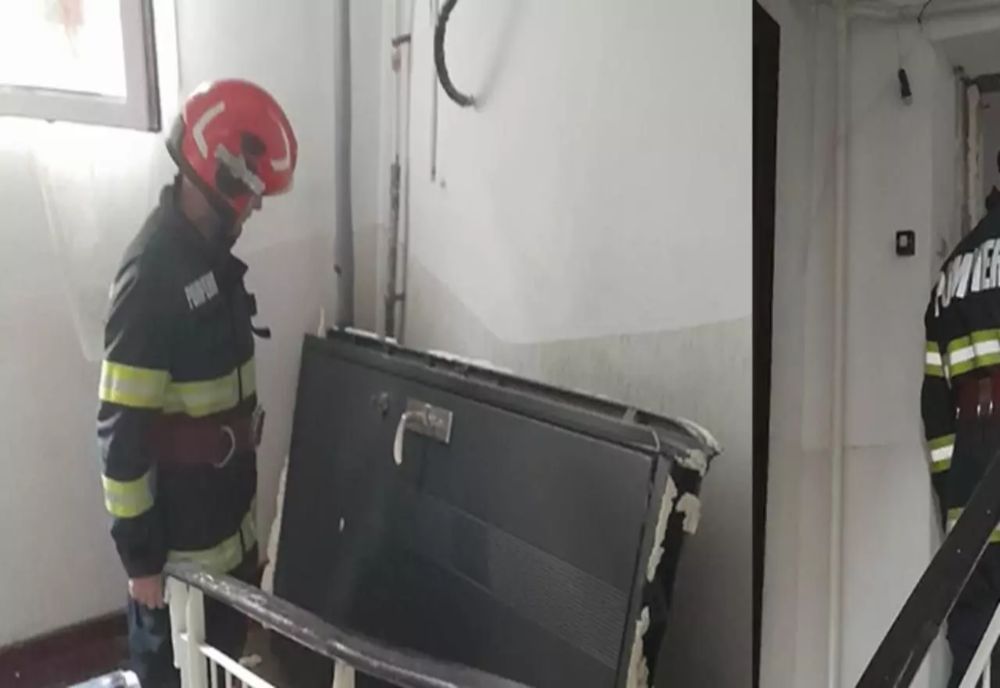 Explozie urmată de incendiu într-un bloc din Focșani
